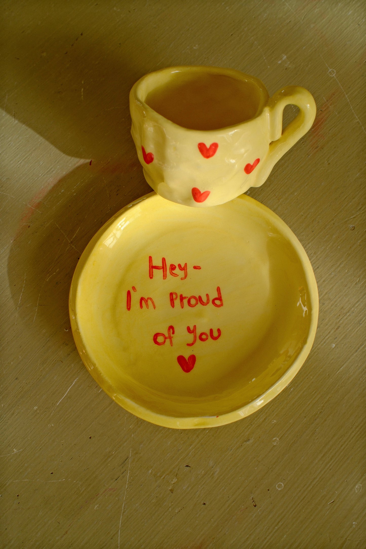 Tazzina da caffè + piattino 
[HEY- I’M PROUD OF YOU]