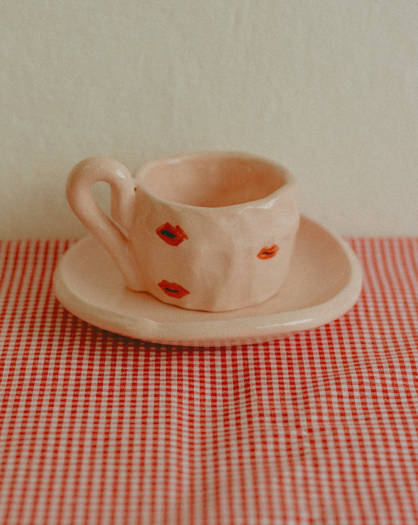 Tazzina da caffè con piattino [LABBRA - ROSA]